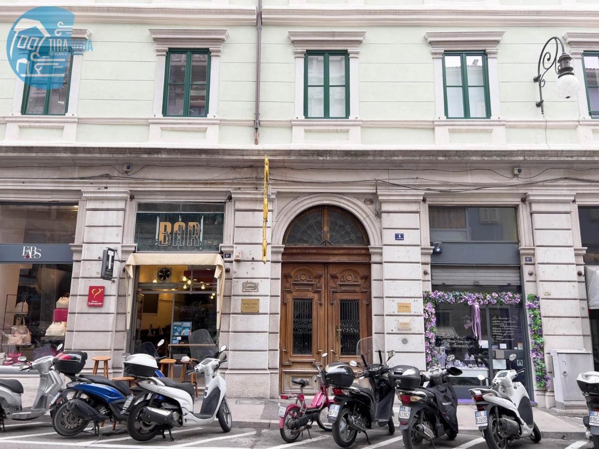 Imbriani 4 Tirabora Short Rent Apartman Trieszt Kültér fotó